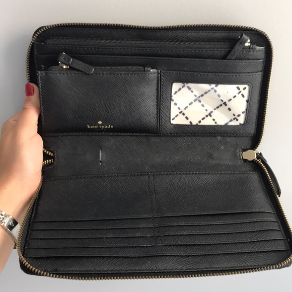 Kate Spade Wallet - Picture 3 of 3